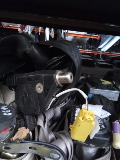 Cinturon delantero izquierdo volkswagen touran '03