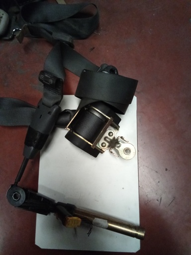 Cinturon delantero izquierdo renault laguna '06