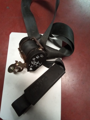 Cinturon delantero izquierdo 3p renault megane '05
